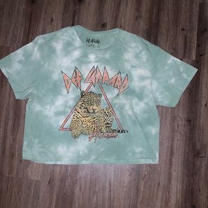 Forever21 loose fitted crop top